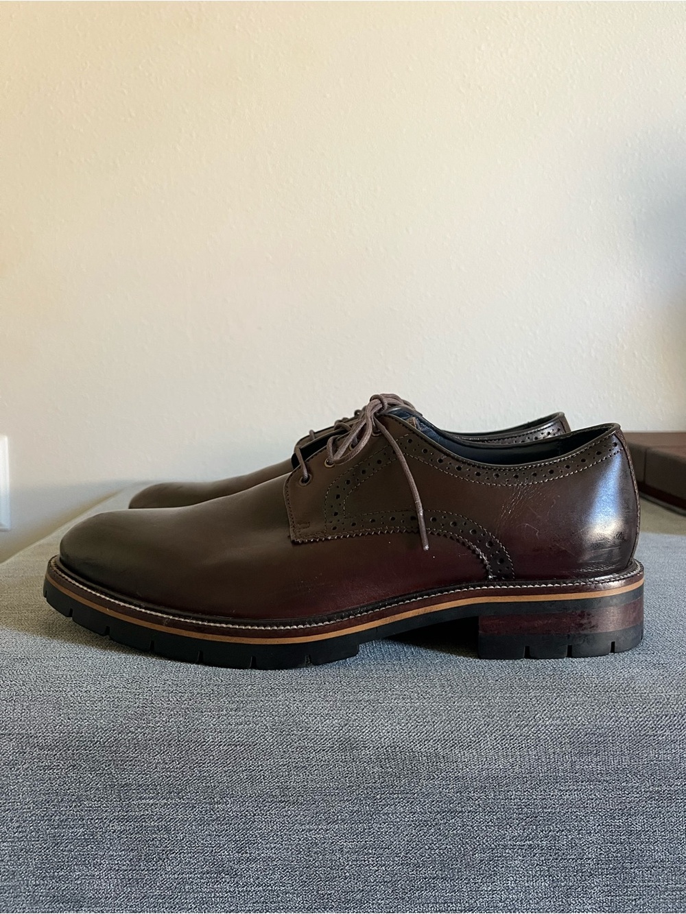 Men’s Johnston & Murphy Classic Brown Leather Derby Shoes size 10